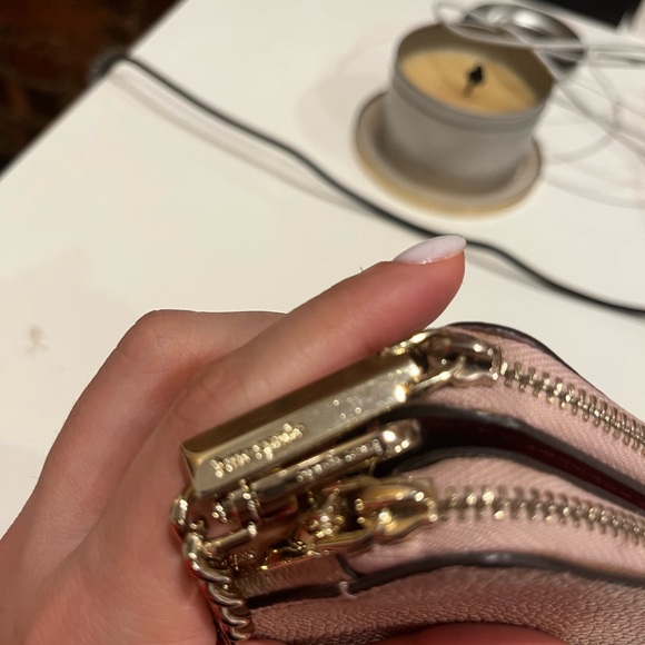 Nude pink Kate spade sling bag with chain detail - Picture 8 of 9